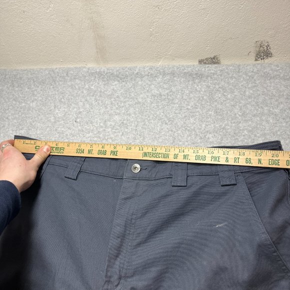 Duluth Trading Pants Mens 40x33 Gray Cargo Flex Fire Hose Canvas (Tag 42x34) - Picture 4 of 12